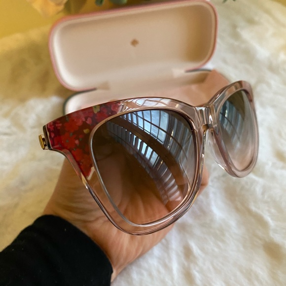 Kate spade ♠️ sunglasses - Picture 2 of 8
